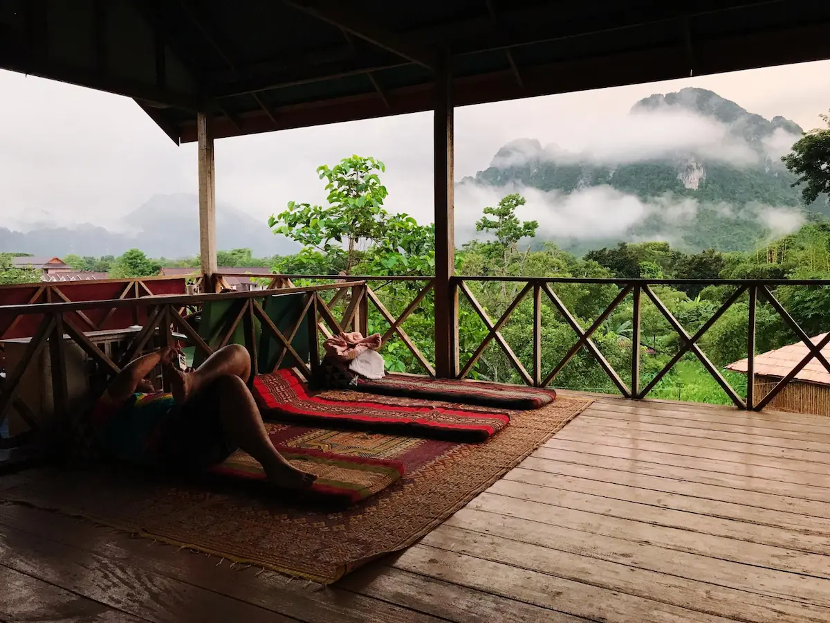 Model Balkon Lesehan